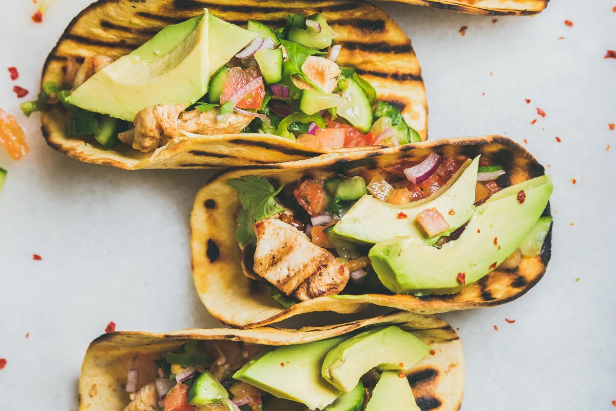 Délicieux Tacos de Poisson Grillé avec Slaw Épicé