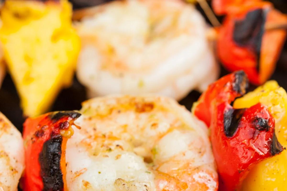 Brochettes de Crevettes et Ananas Grillés