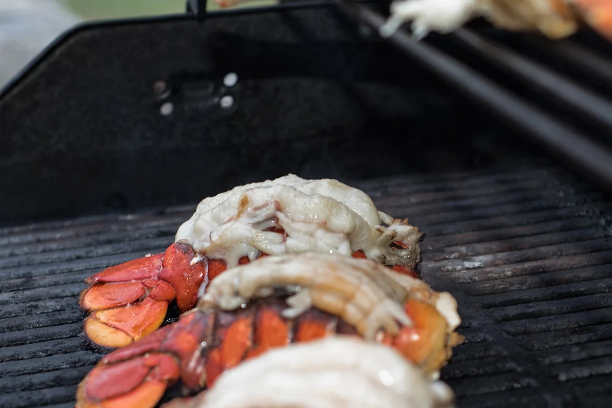 Homard BBQ avec Beurre à l'Ail