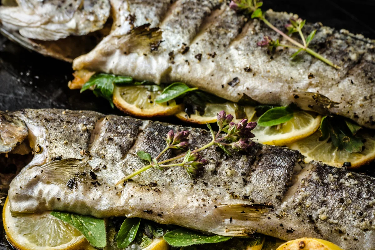 Truite Grillée au Citron et aux Herbes