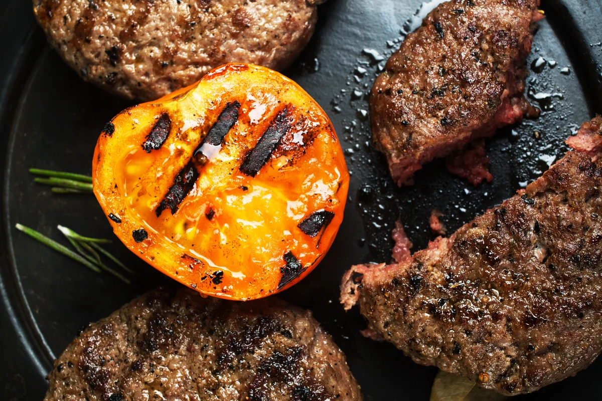 Hamburguesas de Res con Especias Cajún