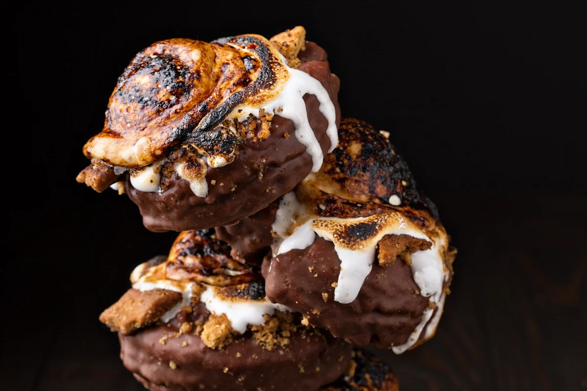 Barres de brownies S'mores fumés