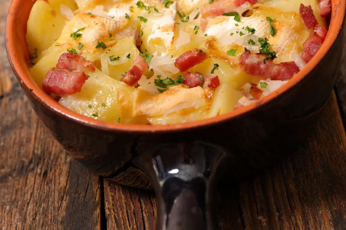 Papas Gratinadas con Jamón y Tocino