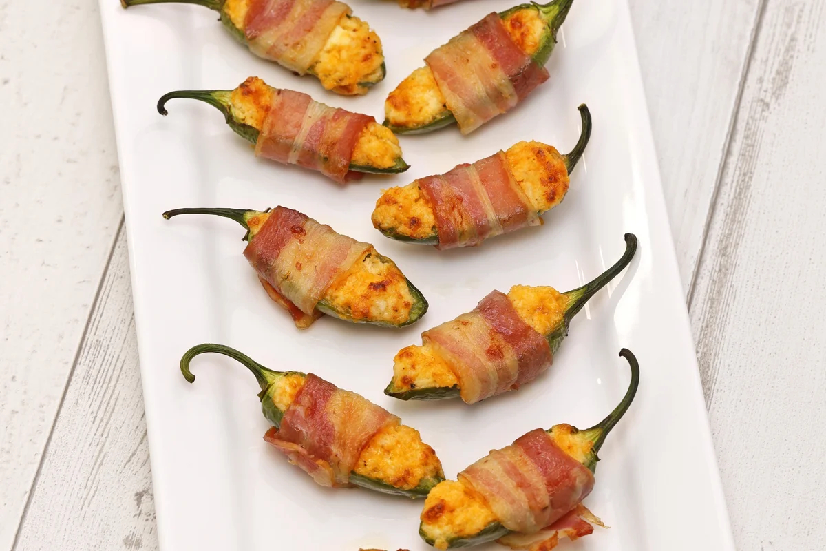 Poppers de Jalapeño Ahumados con Madera de Manzano