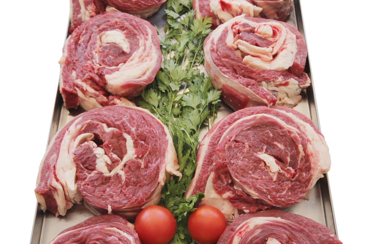 Cheesy Rolled Steak Pinwheels